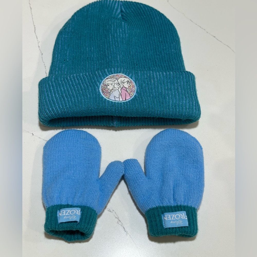 Disney Frozen Toddler Boys or Girls Knit Beanie Hat and Gloves Set. One size